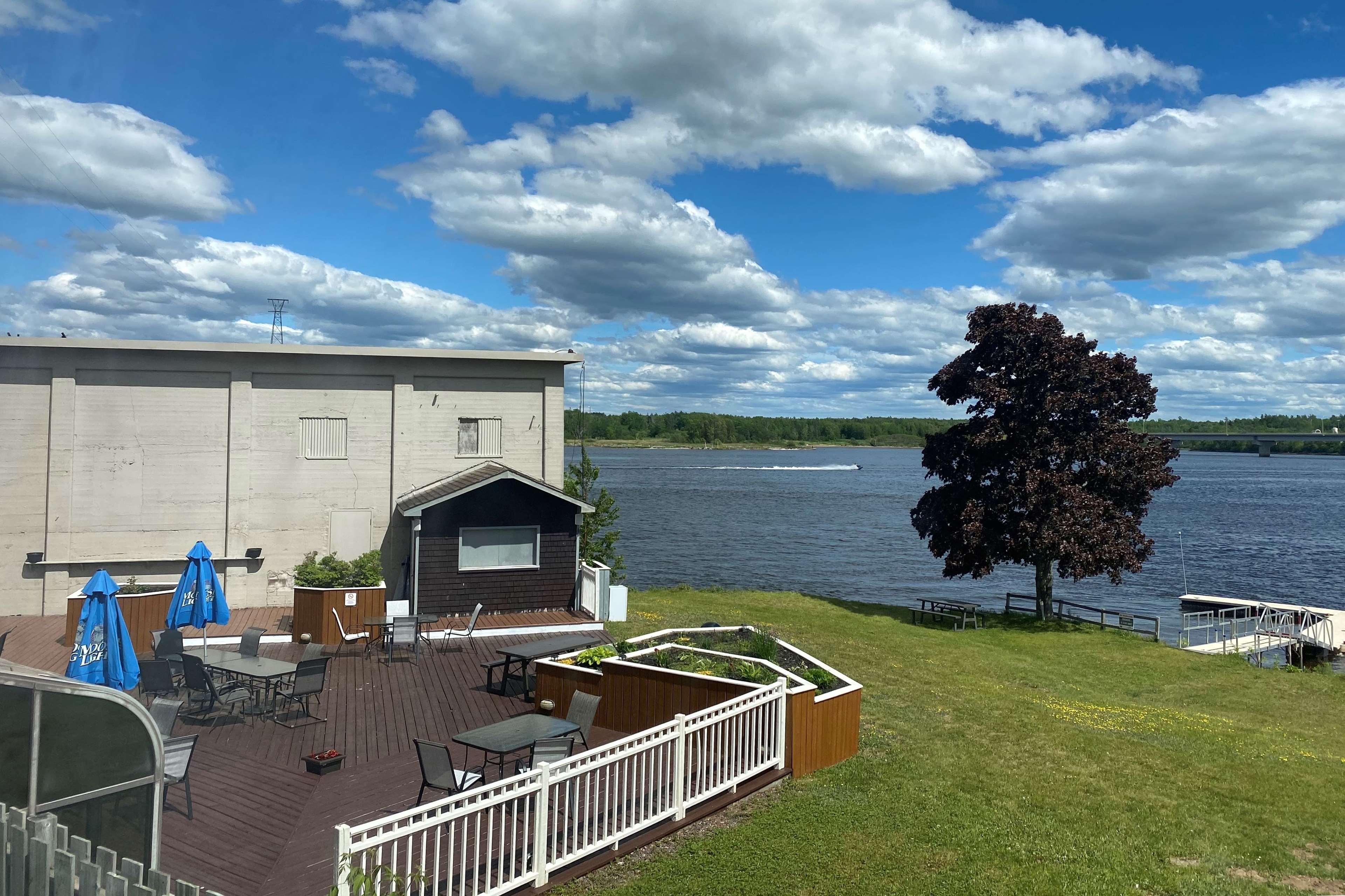 Travelodge By Wyndham Miramichi New Brunswick Exterior photo